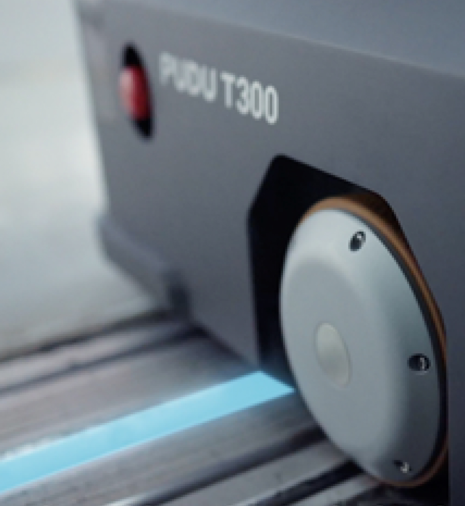 หุ่นยนต์ T300 ข้ามธรณีประตูและใช้งานร่วมกับลิฟต์อัตโนมัติ